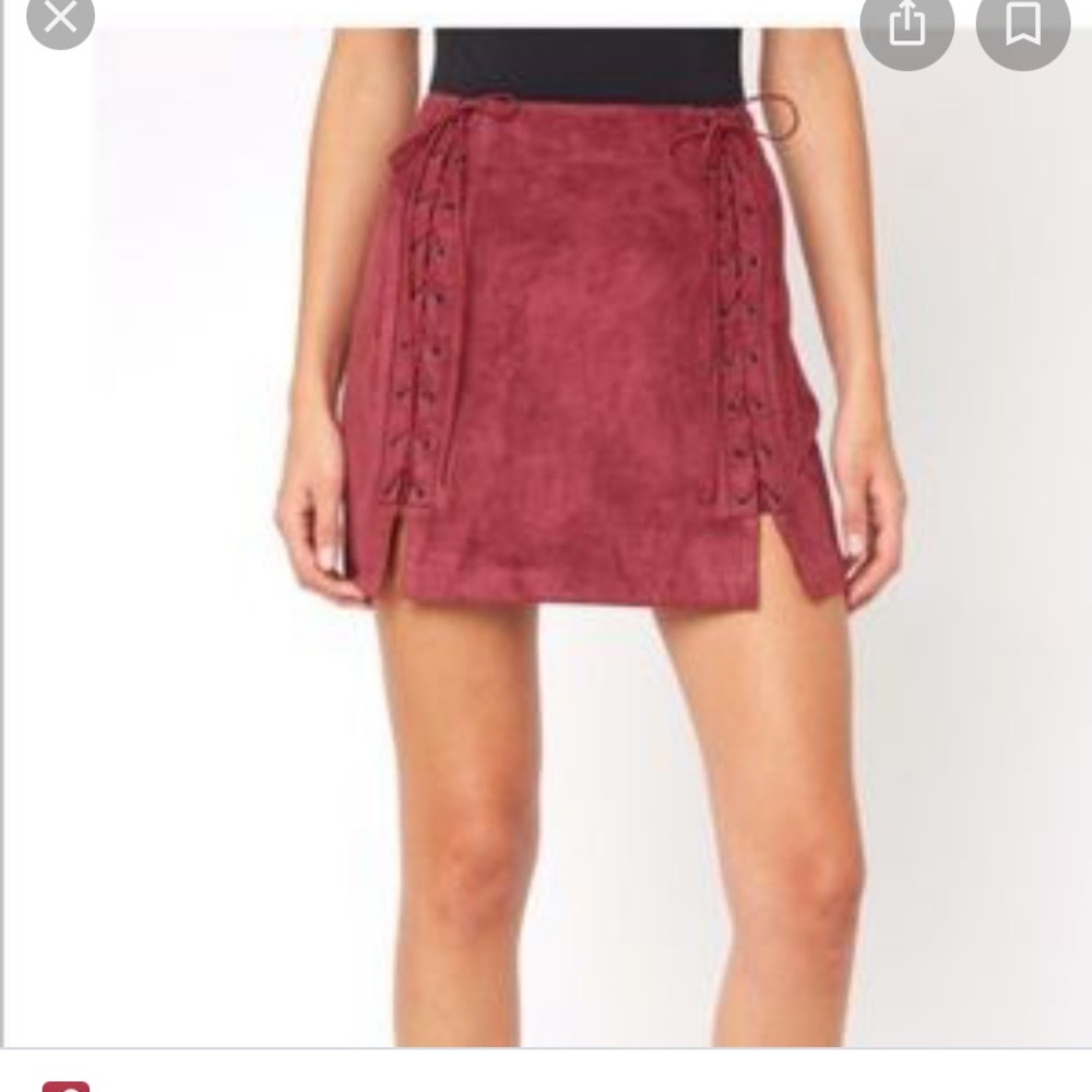 South moon under skirt